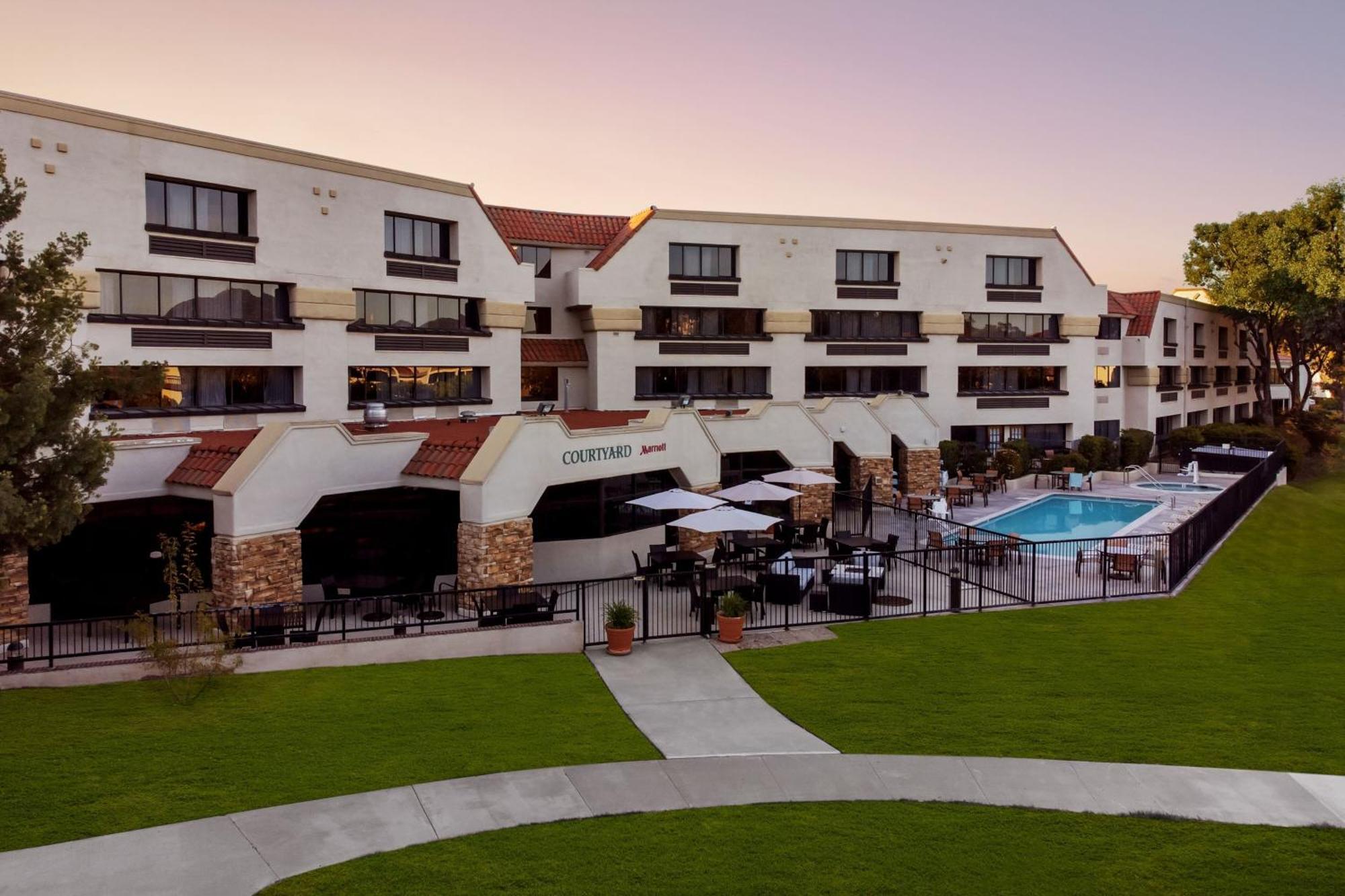 Courtyard By Marriott San Diego Rancho Bernardo Bagian luar foto